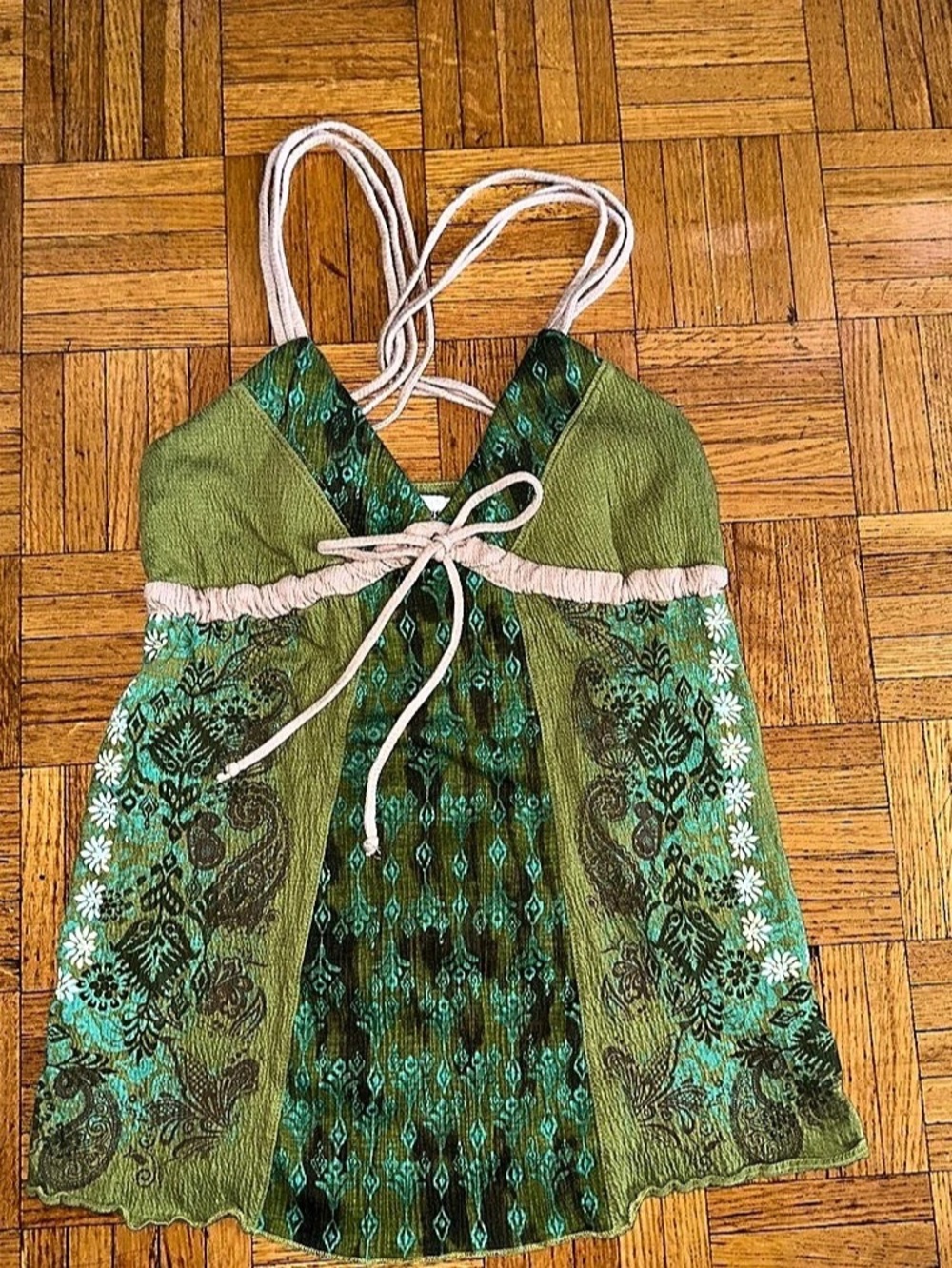 Self Esteem Paisley Cami in Green & Blue Size Small